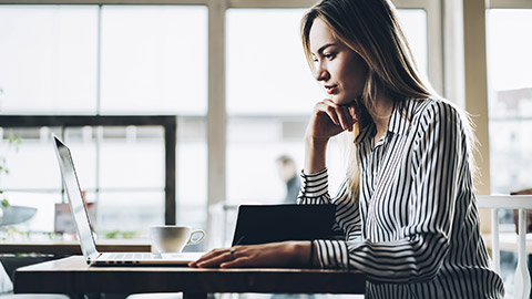 woman working on computer