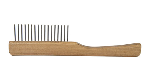 Wooden comb for a dog or cat with metal prongs