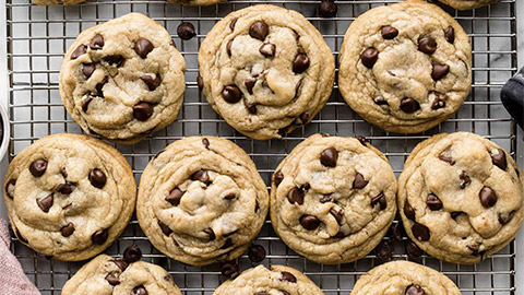 cookies in the tray