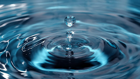 A fast shutter image of water droplets